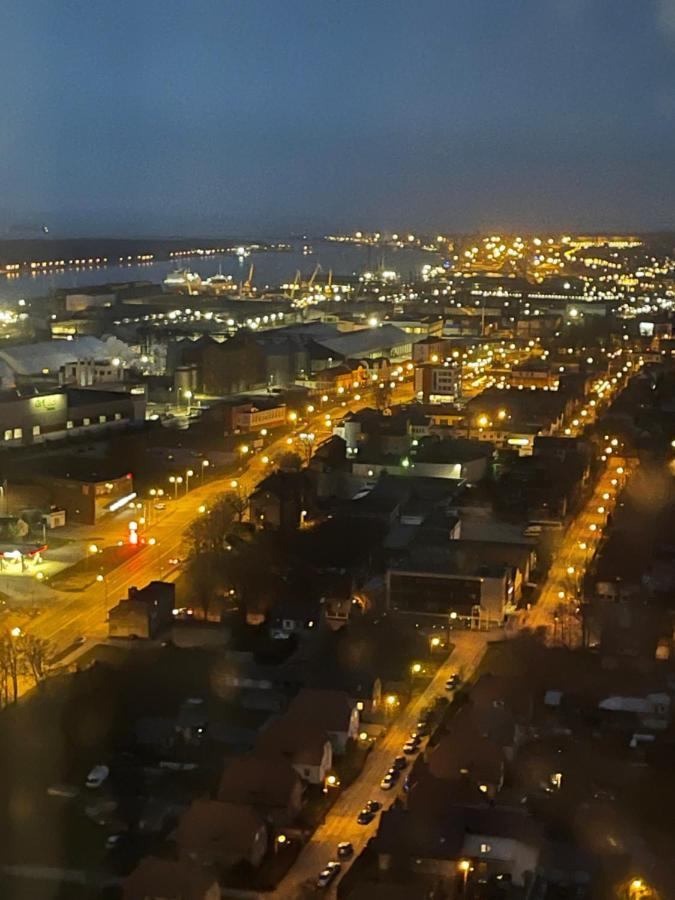 34 Floor At The Top Of The Baltic 克莱佩达 外观 照片